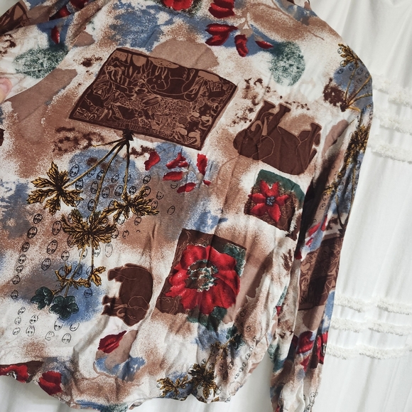 Very vibrant, vintage shirt, size medium? - Picture 8 of 12